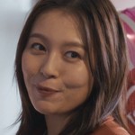 Ai Ling is portrayed by Taiwanese actress Esther Liu (劉品言).
