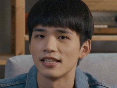 Xiao Jian is portrayed by Taiwanese actor Boris Wang (王品澔).