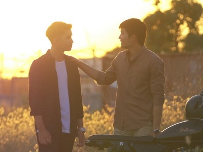 Dan and Khet agree to ride off to the sunset together in the Hometown's Embrace ending.