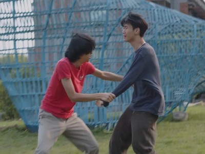 Liao and Xun fight at the end of the movie.
