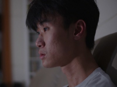 Liao is sad as he talks to Xun.
