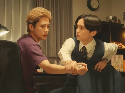 Toru doesn't always cooperate with Kishi during their tutoring sessions.