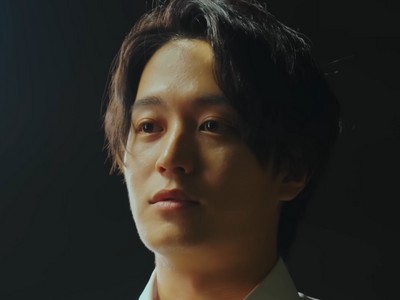 Makoto is portrayed by Japanese actor Gai Aoyama (青山凱).