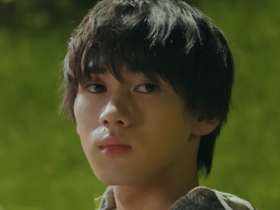 Ritsu is portrayed by Japanese actor Ruki Kohinata (小日向流季).