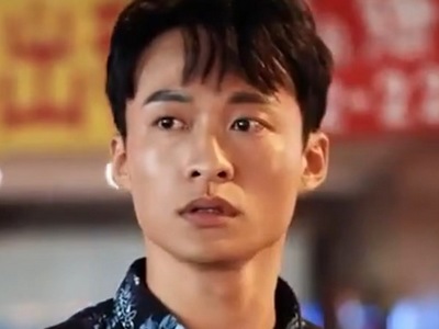 Wu Zheng is portrayed by the Taiwanese actor Blake Chang (張得中).