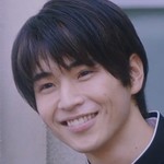 Motoki Nakazawa (中沢元紀) is a Japanese actor. He is born on February 20, 2000.