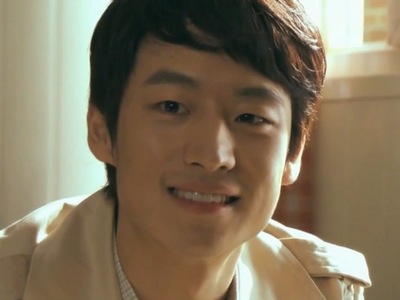 Seok Yi is portrayed by the Korean actor Lee Je Hoon (이제훈).