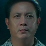 Min's father is portrayed by a Thai actor.