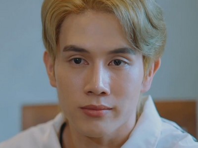 Pan is portrayed by Thai actor Pan Jirachot Chotticomporn (ป้าน จิรโชติ โชติทิฆัมพร).