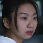 Sining is portrayed by the Taiwanese actress Vivi Yeh (葉恩).
