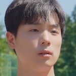 Woonhee is portrayed by Ki Myoung Je (기명제).