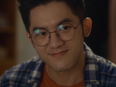 Jhe-Ming is portrayed by the Taiwanese actor Adam Lin (æž—å† å®‡).
