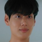 Hwang Dong Hee (황동희) is a Korean actor. He is born on February 26, 1991.