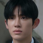 Park Si Woo (박시우) is a Korean actor. He is born on February 5, 2001.
