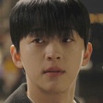 Yu Sin (유신) is a Korean actor. He is born on November 4, 1997.