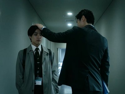 Ogami pats Kano's head.