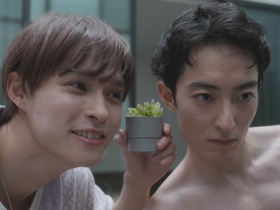 Shiba and Haruto both listen to a plant.