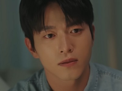 Jae Hyeon is portrayed by Korean actor Park Jun Mook (박준목)