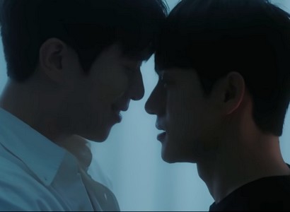 Woo Jina nd Jae Hyeon kiss.