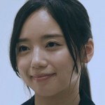 Harashima is portrayed by Japanese actress Kyoko Saito (齊藤京子).