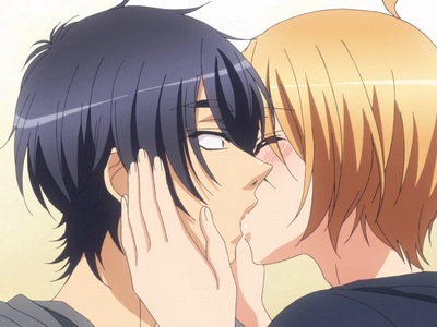 Izumi and Ryouma kiss in the Love Stage anime ending.