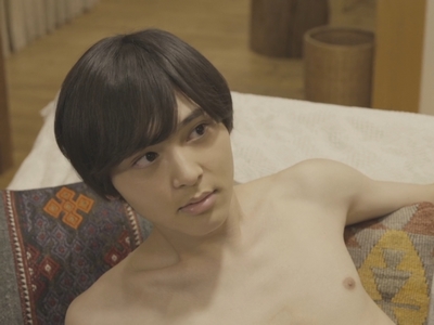 Izumi had a few shirtless scenes in the Love Stage movie.