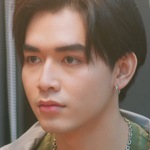Bank is portrayed by the Thai actor Non Ratchanon Kanpiang (รัชชานนท์ กันเพรียง).