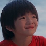 Young Sun is portrayed by Thai actor Anakin Maxwell Chang (อนคินฑ์ แมกซ์เวลล์ จาง).