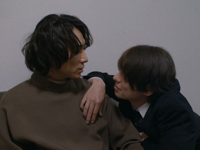 Azuma and Kuji become very close.
