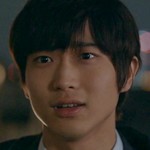 Takechi is portrayed by Japanese actor Shun Aoi (蒼井旬).