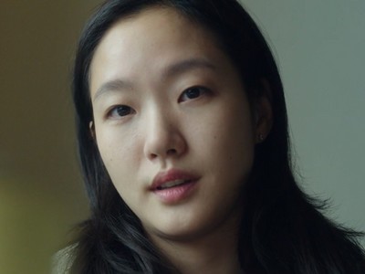 Jae Hee is portrayed by Korean actress Kim Go Eun (고은).