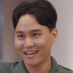 Mai is played by the actor Earth Niroth Ruencharoen.