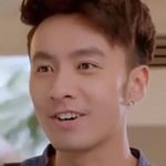 Dong is portrayed by the Taiwanese actor Enson Cheng (張雁名).