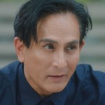 Mai's father is portrayed by Thai actor Pete Thongchua (พีท ทองเจือ).
