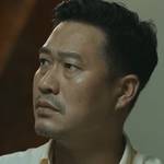 Heart's dad is portrayed by the Thai actor A Suraphan Chaopaknam (สุรพันธ์ ชาวปากน้ำ).