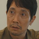 Eiji's dad is portrayed by the Japanese actress Kuranosuke Sasaki (佐々木蔵之介).