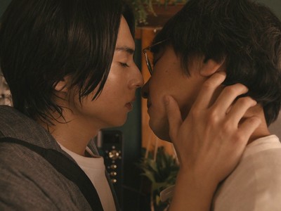 Ishida and Mitsuya almost kiss in Mr. Mitsuya's Planned Feeding.