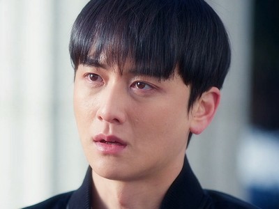 Kyusung is portrayed by Korean actor Kim Hong Jun (김홍준).