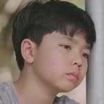 Deu is portrayed by Thai actor Kino Kaninnach Yompadcha (คีโน คณินณัชญ์ ยมปัดชา).