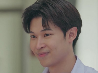 Save is portrayed by Thai actor Plan Thanawat Koosuwan (แปลน ธนวัฒน์ คูสุวรรณ).