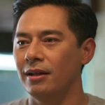 Uncle Dej is portrayed by the Thai actor Patson Sarindu (พัสสน ศรินทุ).