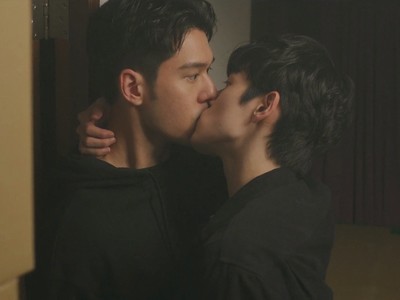 Alex and RJ kiss in My Tooth Your Love Episode 9.