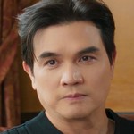 Makorn is portrayed by Thai actor Jab Penpetch Benyakul (เพ็ญเพ็ชร เพ็ญกุล).