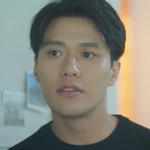Shou Yi is played by the actor Ray Chang (張睿家).