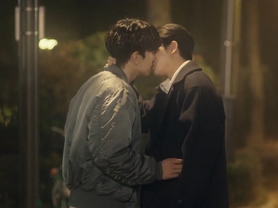 Seol Won and Cheol Soo have a kiss in the ending.