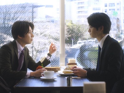 Nozue and Togawa visit a dessert shop together.