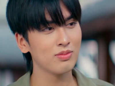 Tao Sor is portrayed by Thai actor Poom Nitipoom Jumparnin (ภูมิ นิธิภูมิ จัมปานิน)