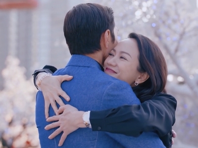 Francesca and KK finalize their divorce in Ossan's Love Hong Kong Episode 9.