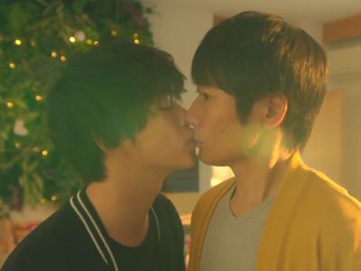 Naruse and Shino share a kiss in Ossan's Love In the Sky Episode 8.