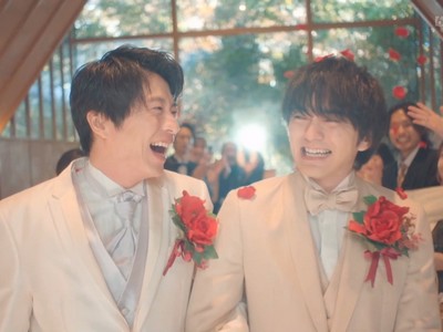 Haruta and Maki get married in a wedding ceremony.